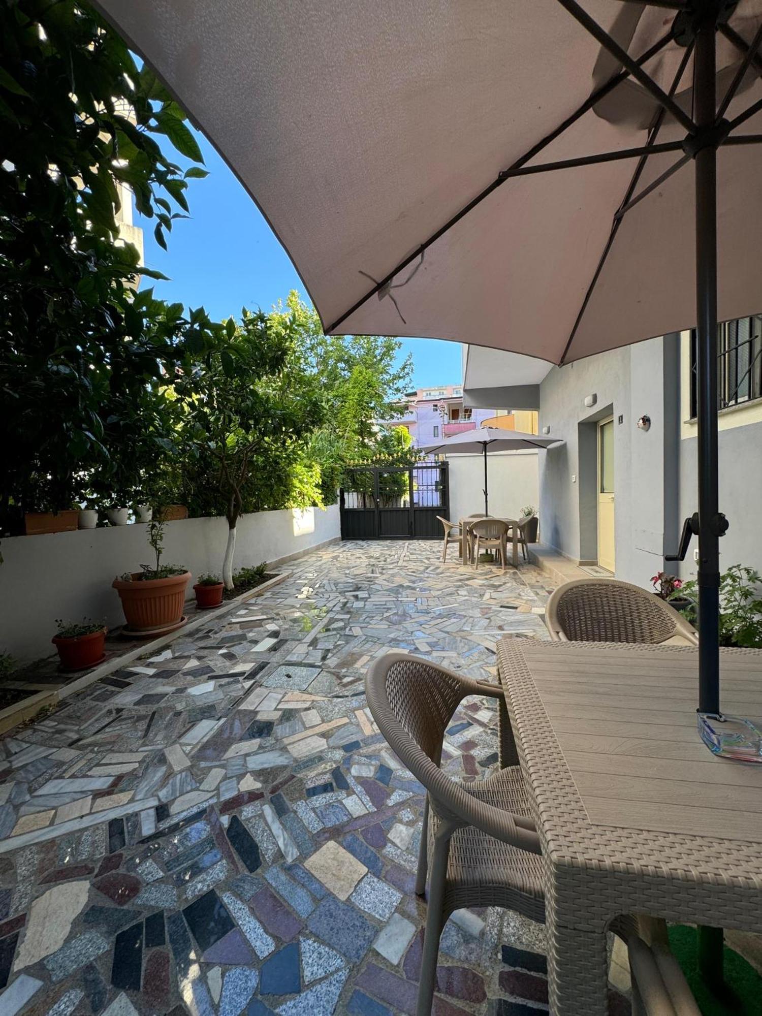 Edlira Apartments Durrës 外观 照片